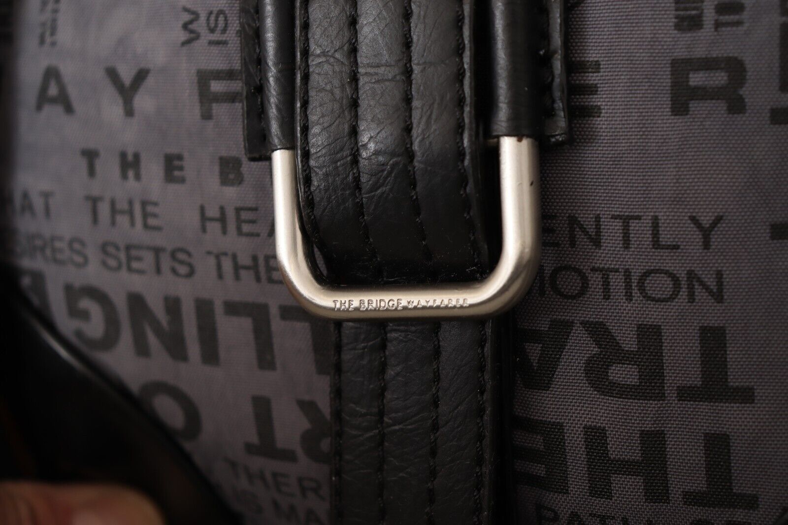 WAYFARER Gray Printed Logo Shoulder Crossbody Purse Bag - ACCEXO
