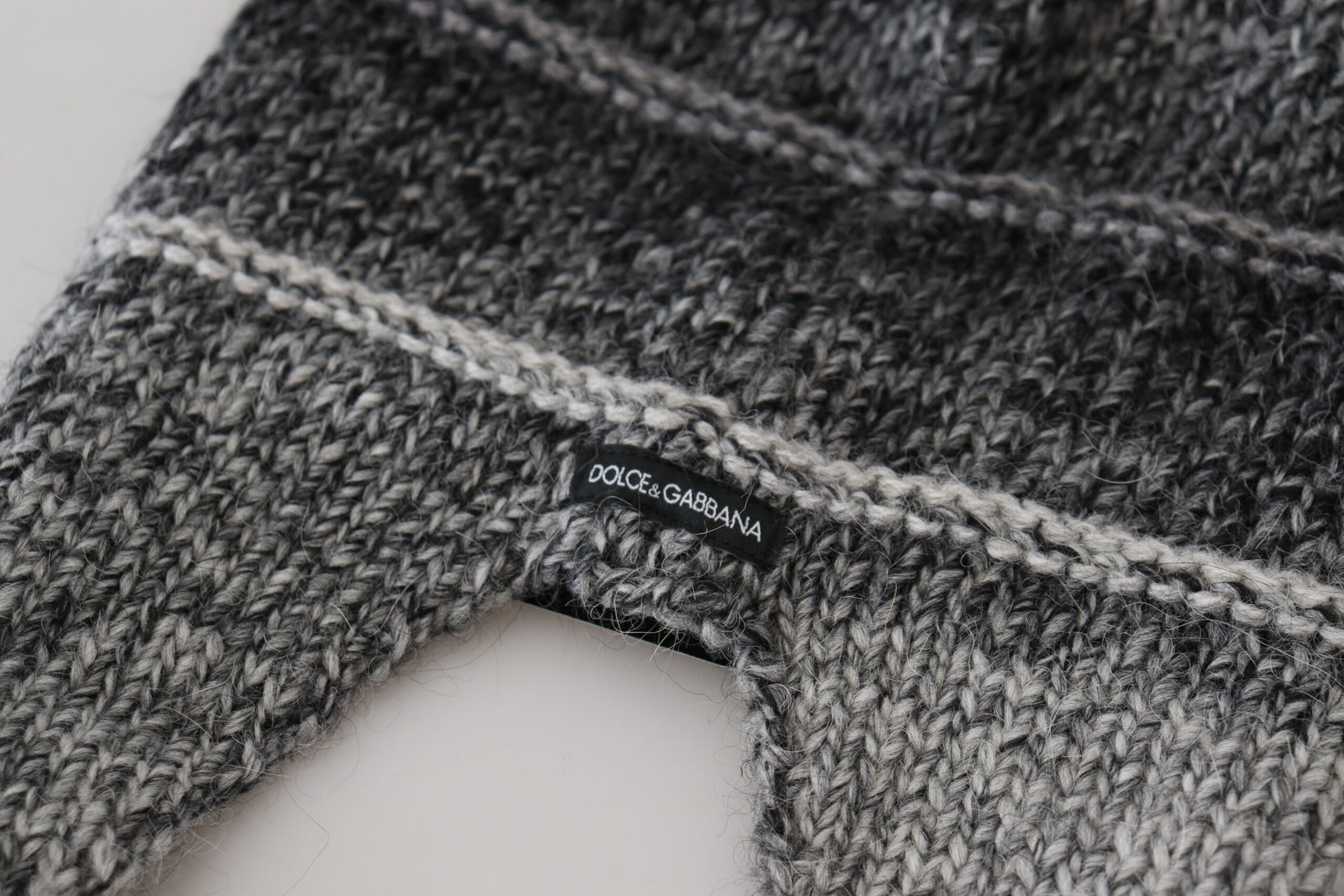 Dolce & Gabbana Elegant Gray Knitted Beanie Hat - ACCEXO