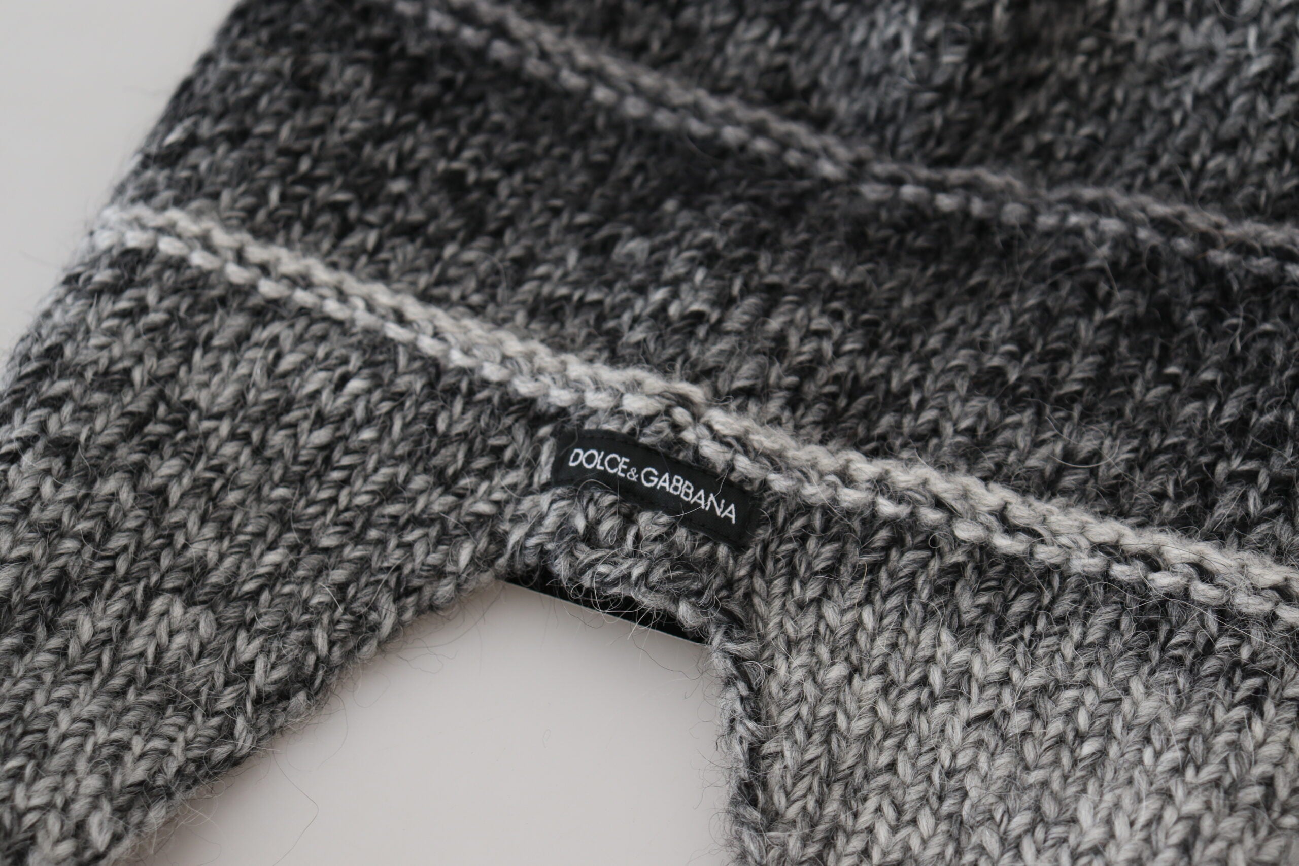 Dolce & Gabbana Elegant Gray Knitted Beanie Hat - ACCEXO