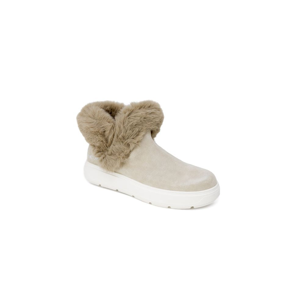 Love Moschino Beige Leather Sneaker - ACCEXO