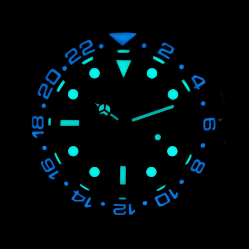 Bobroff Black Rubber Watch - ACCEXO
