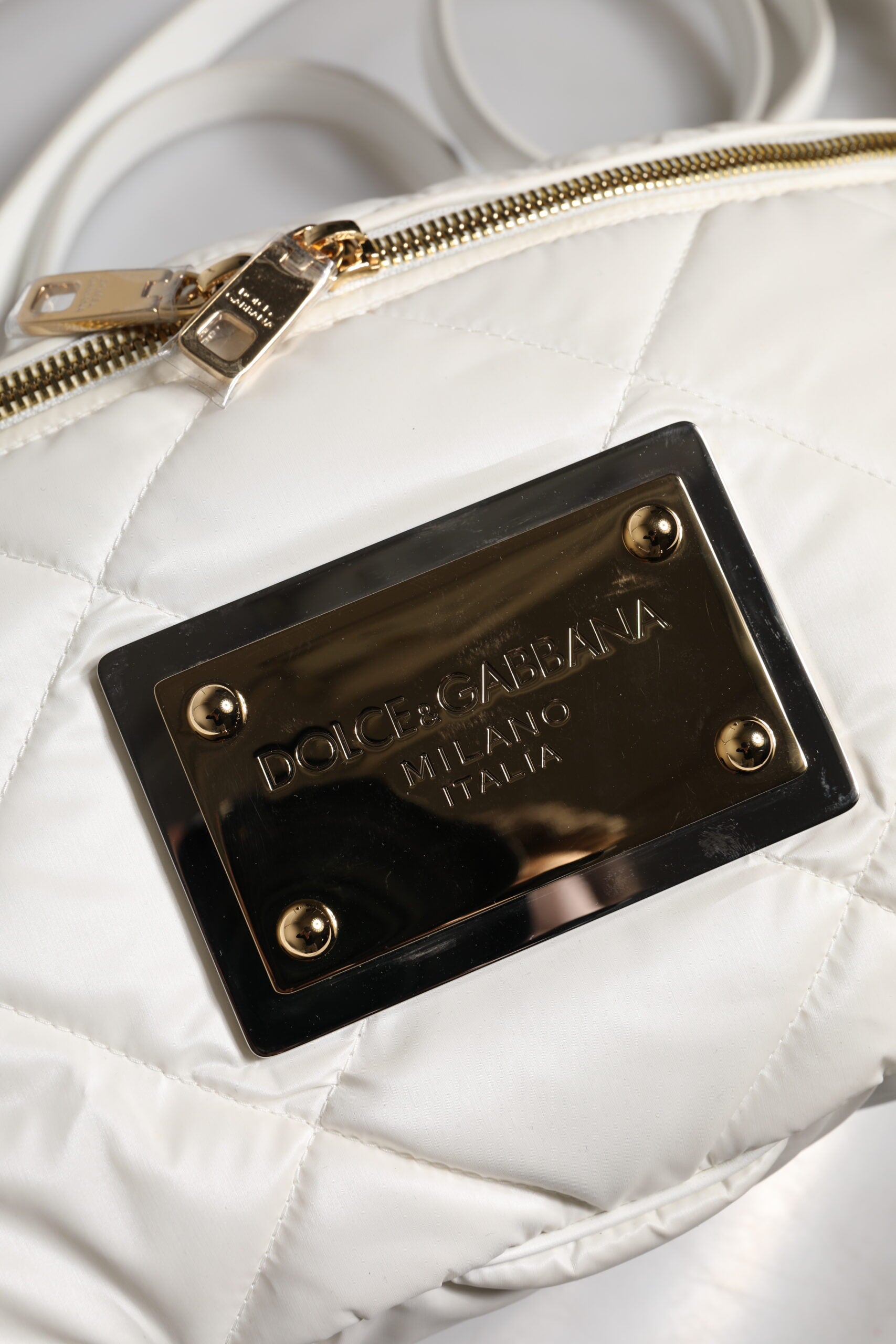 Dolce & Gabbana White Quilted Logo Plaque Belt Waist Fanny Pack Bag - ACCEXO