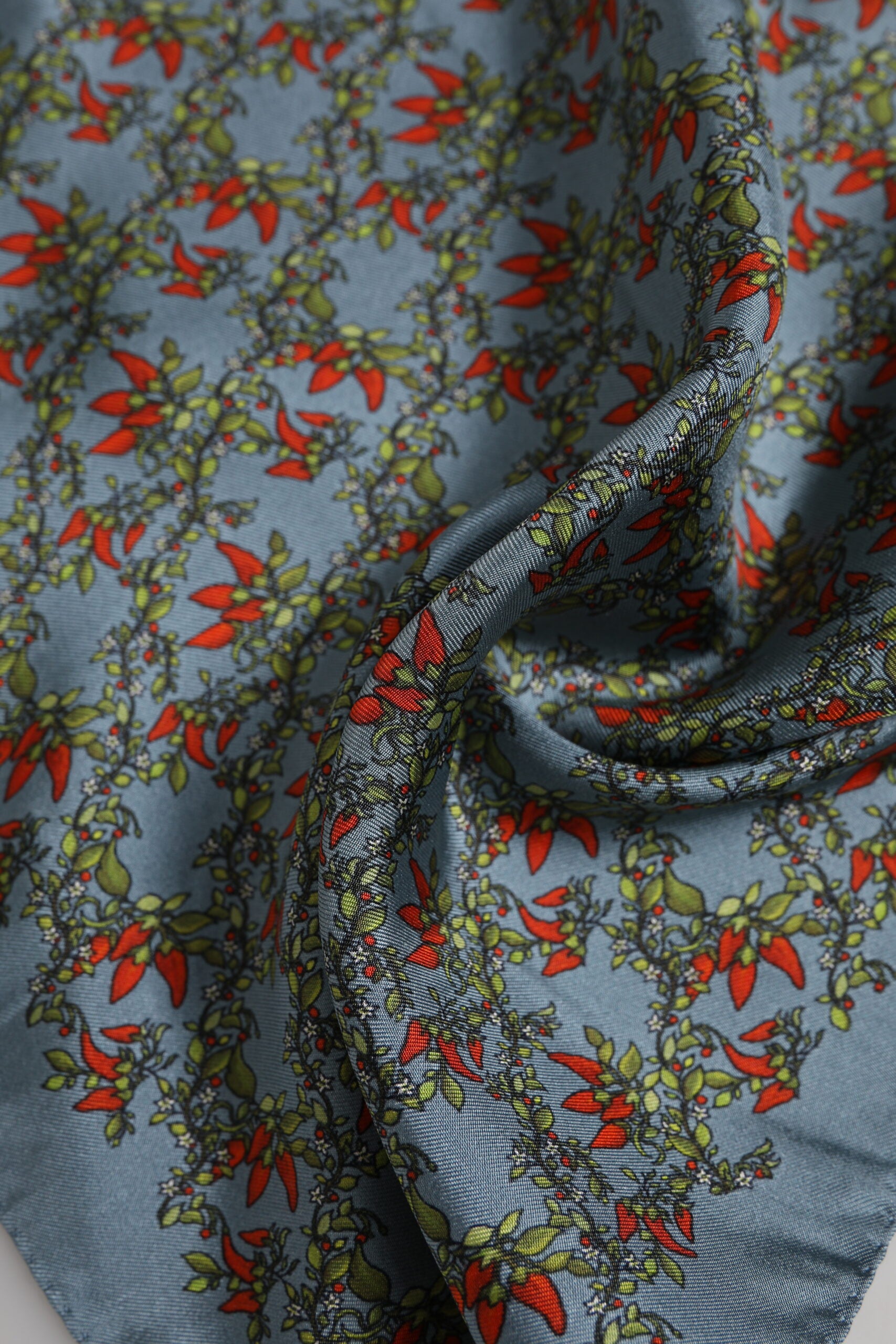 Dolce & Gabbana Gray Chilis Silk Square Men Foulard Scarf - ACCEXO