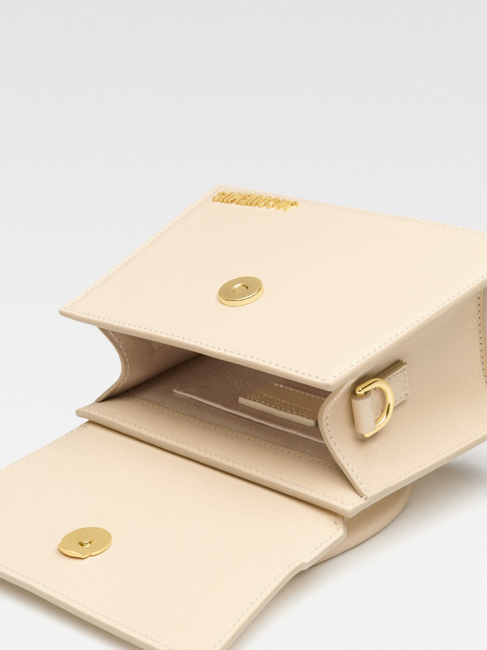 Jacquemus Le Chiquito Moyen Ivory Bag - ACCEXO