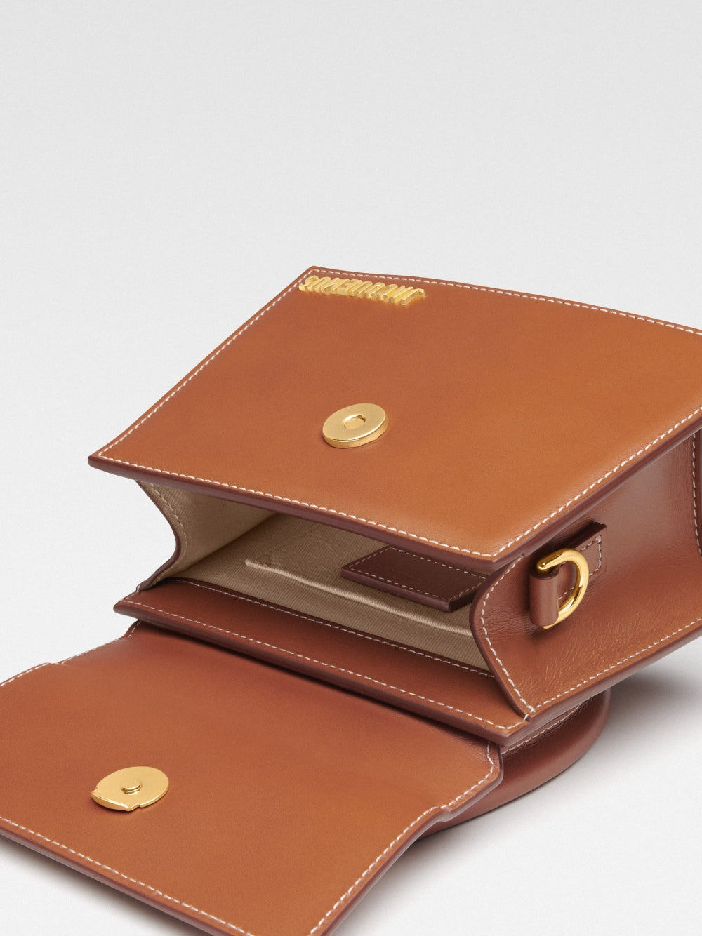 Jacquemus Le Chiquito Moyen Brown Bag - ACCEXO