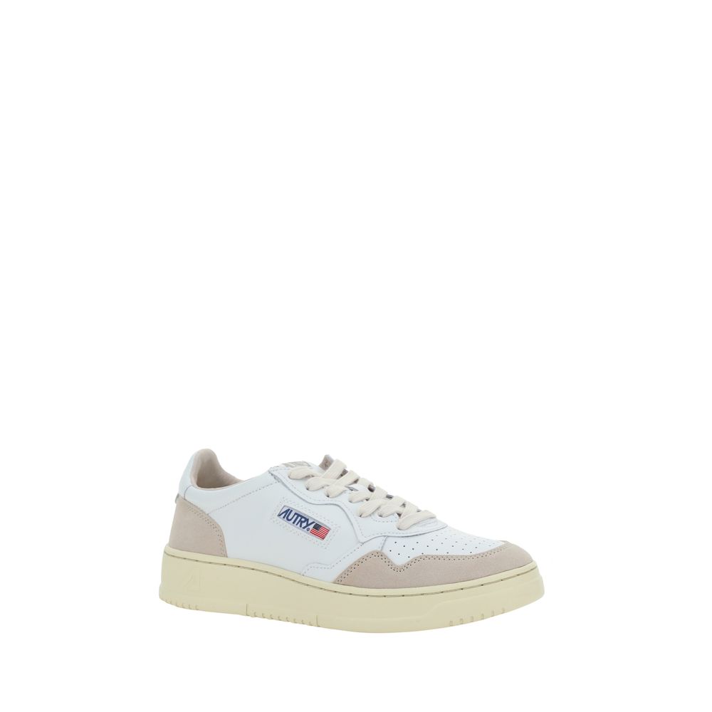 Autry White Calf Leather Bos Taurus Low Top Sneakers