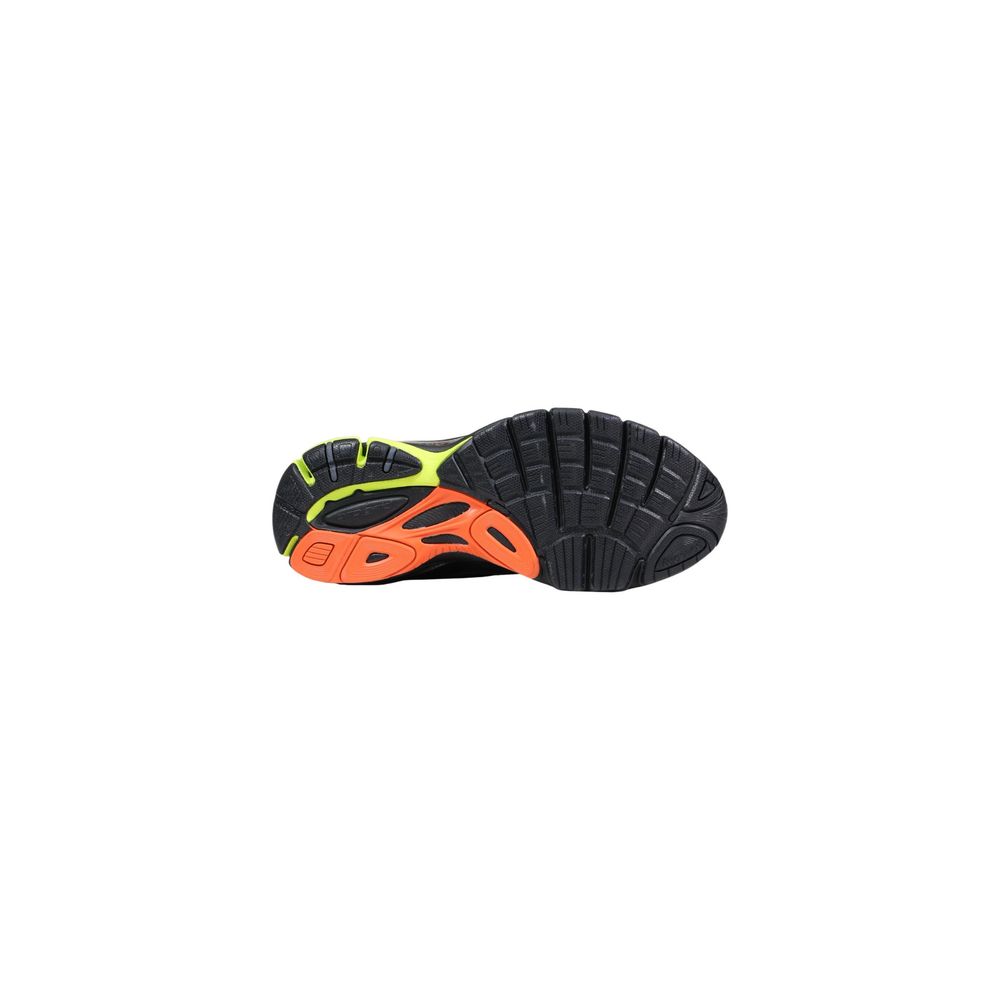 Saucony Black Polyethylene Athletic Sneakers - Zachava