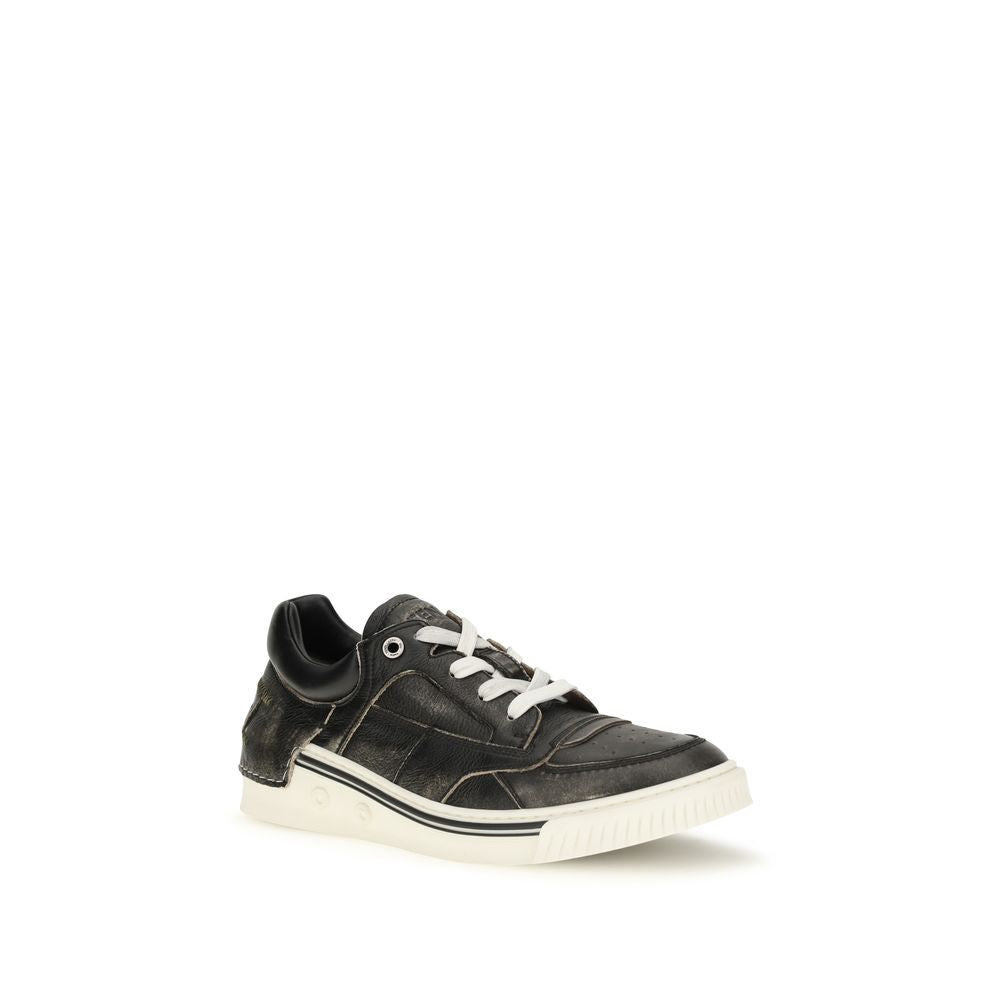 Fendi Black Calf Leather Bos Taurus Low Top Sneakers for Men