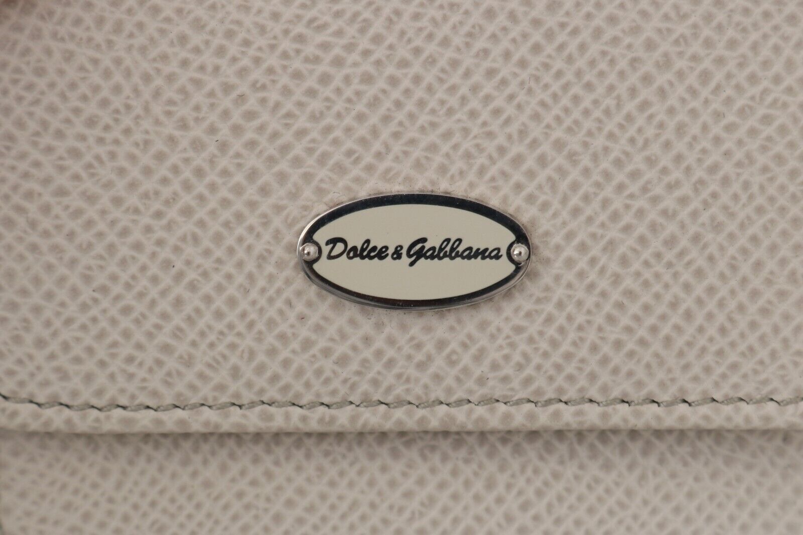 Dolce & Gabbana Chic White Leather Condom Case Wallet - ACCEXO