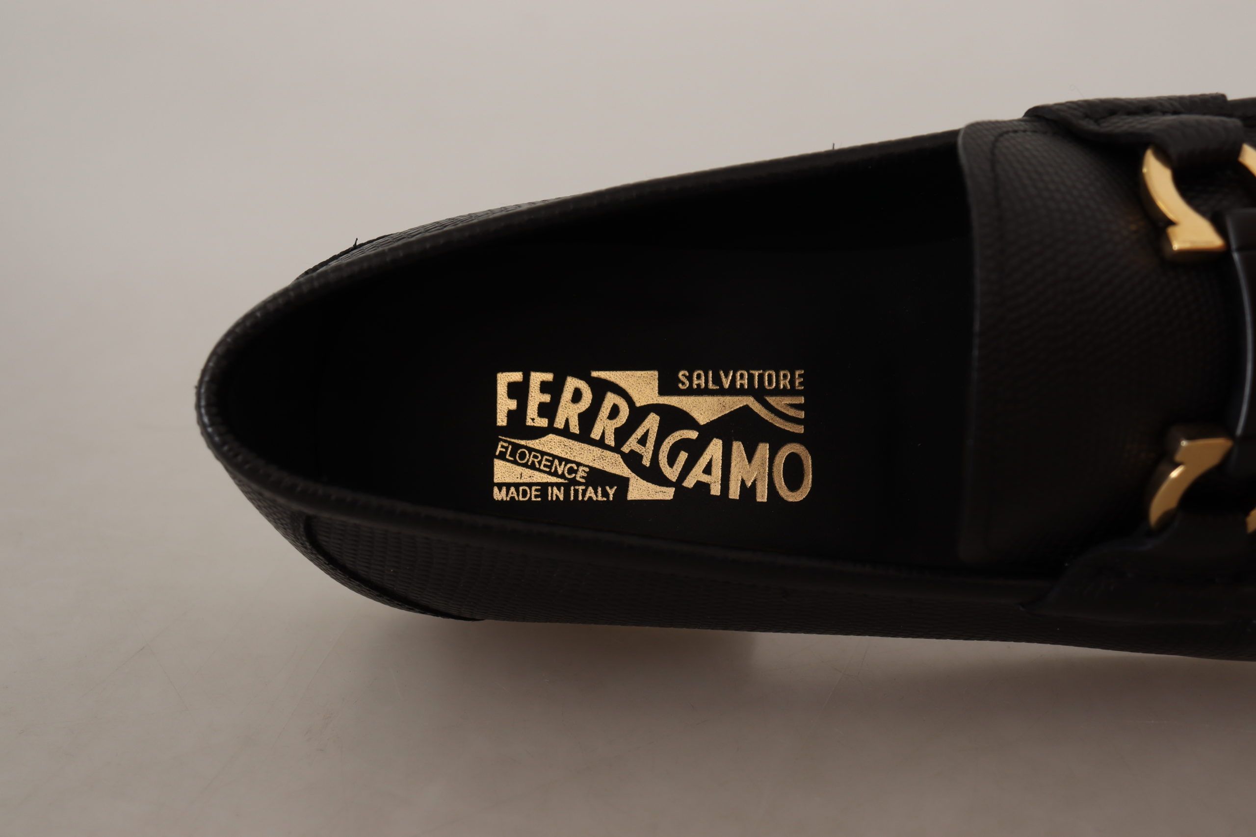 Salvatore Ferragamo Elegant Black Calf Leather Loafers - ACCEXO