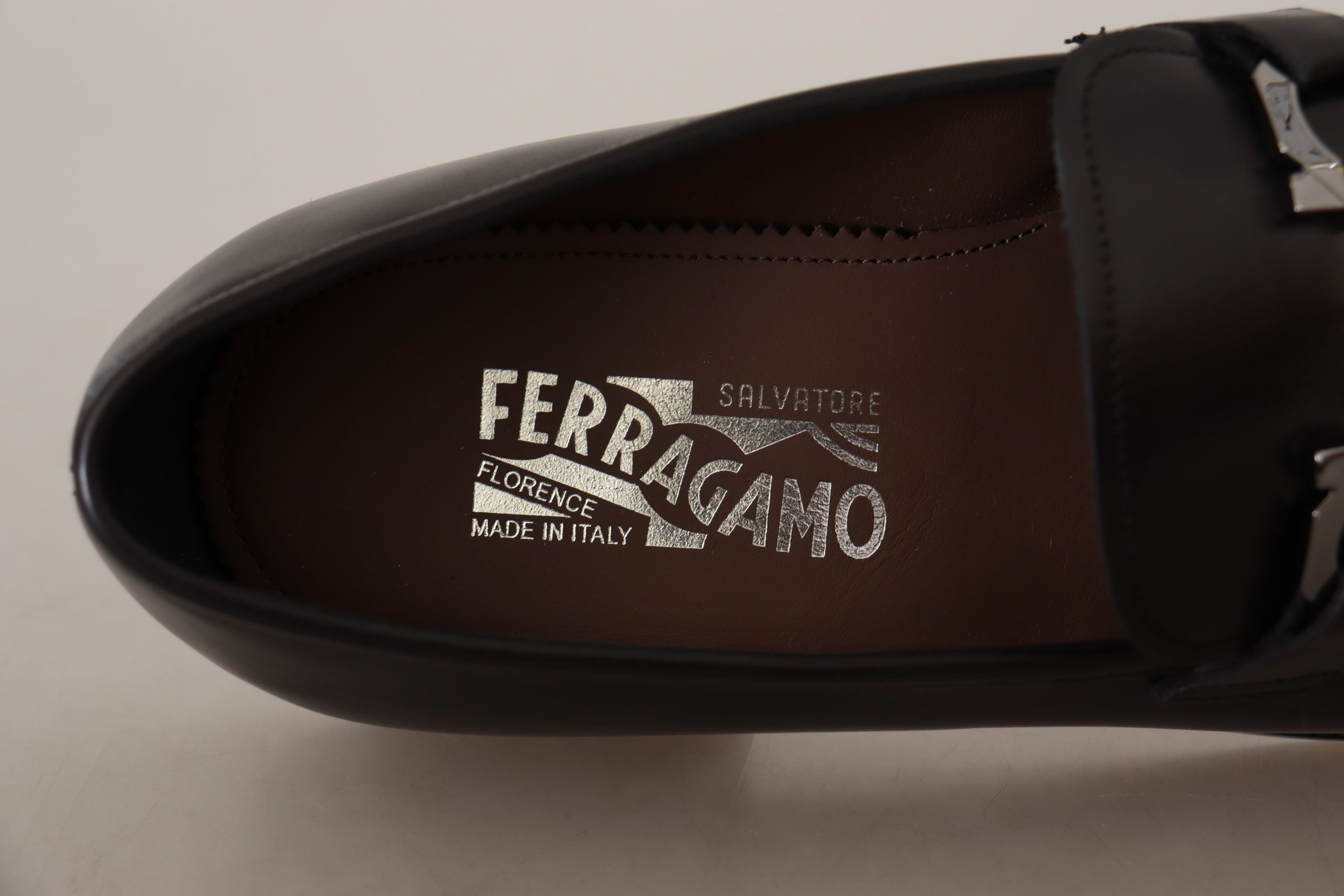 Salvatore Ferragamo Suave Black Leather Gancio Bit Loafers - ACCEXO