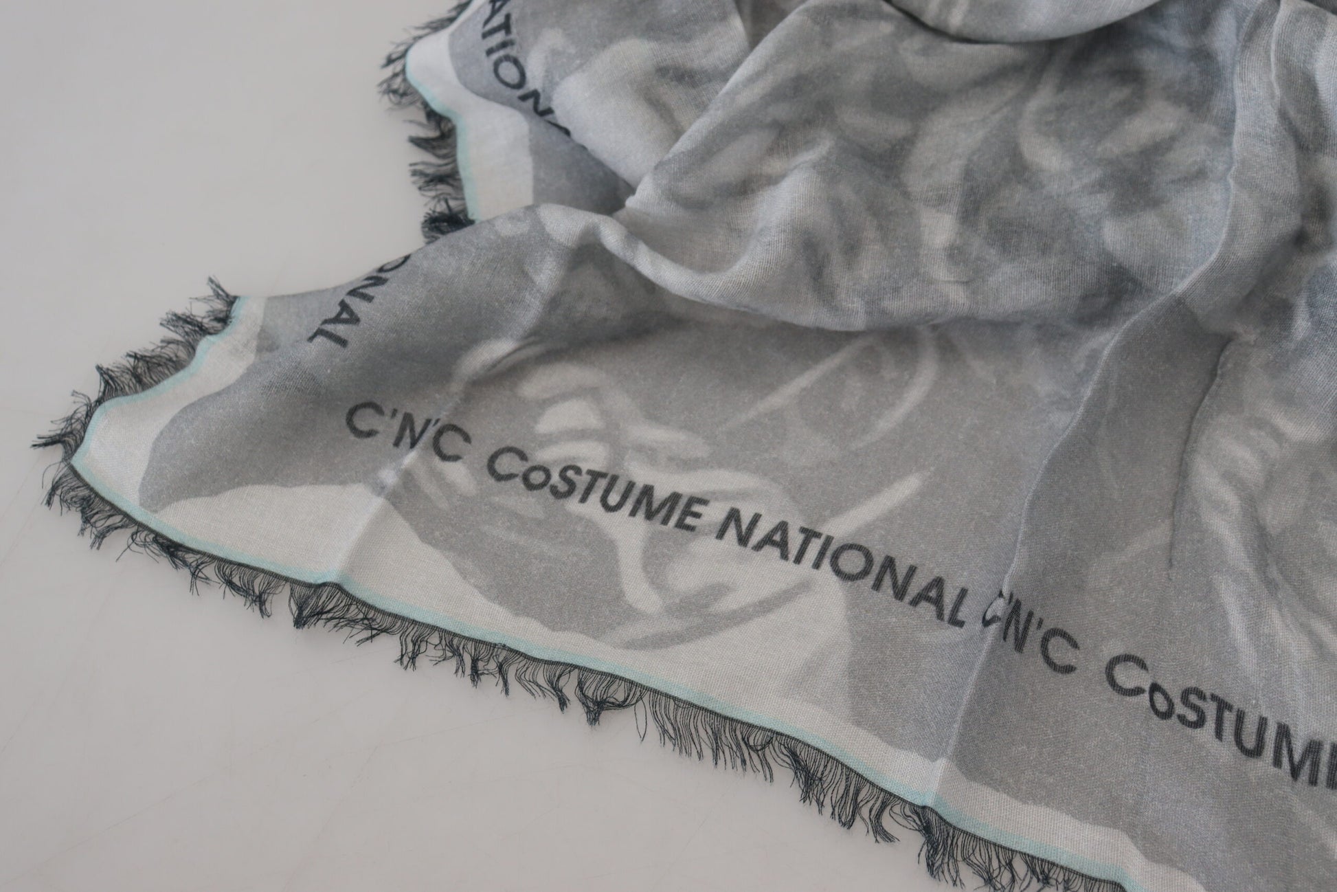 Costume National Chic Designer Grey Scarf with Fringes - ACCEXO