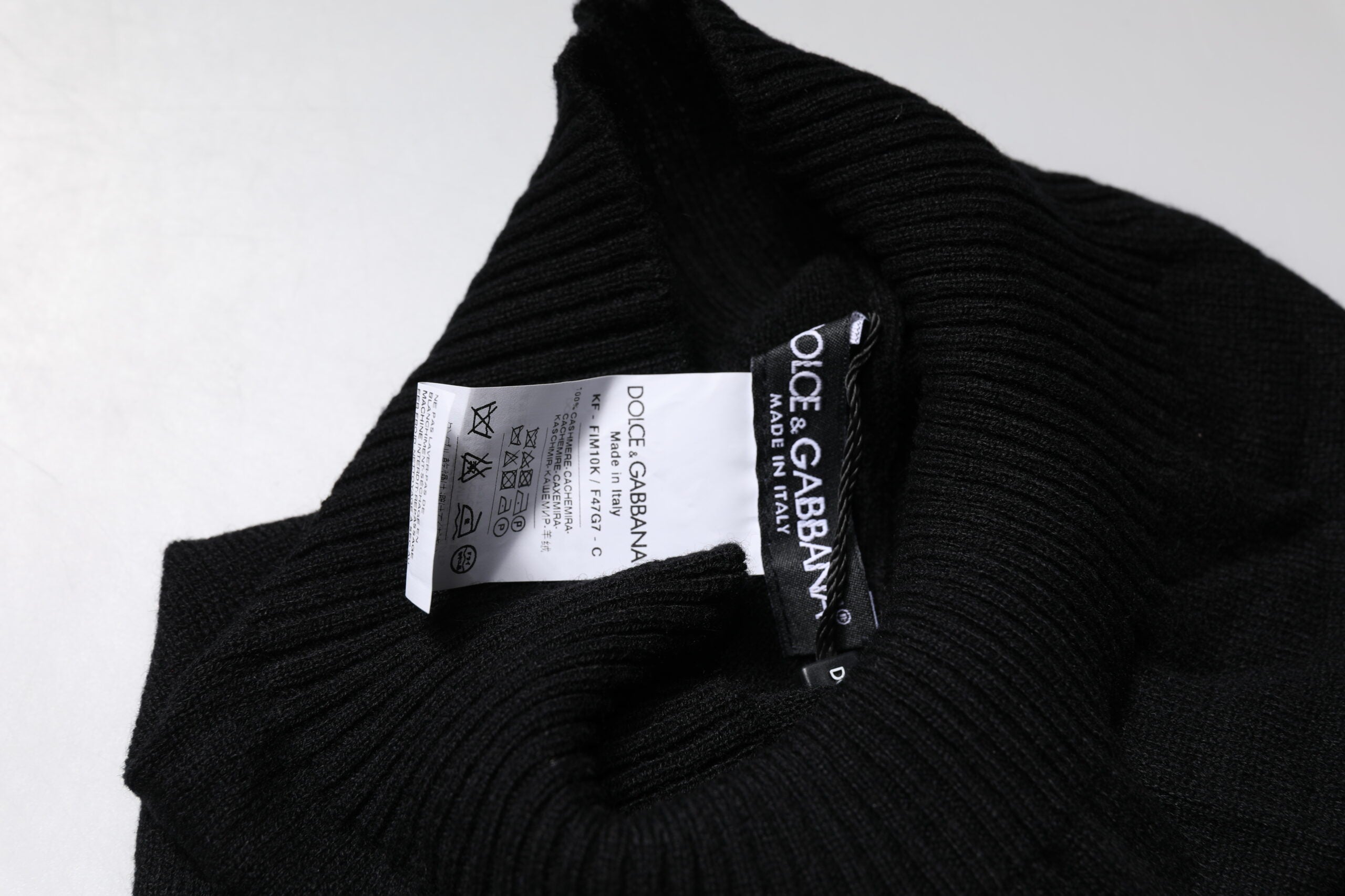 Dolce & Gabbana Black Cashmere Knitted Neck Warmer Foulard Scarf - ACCEXO
