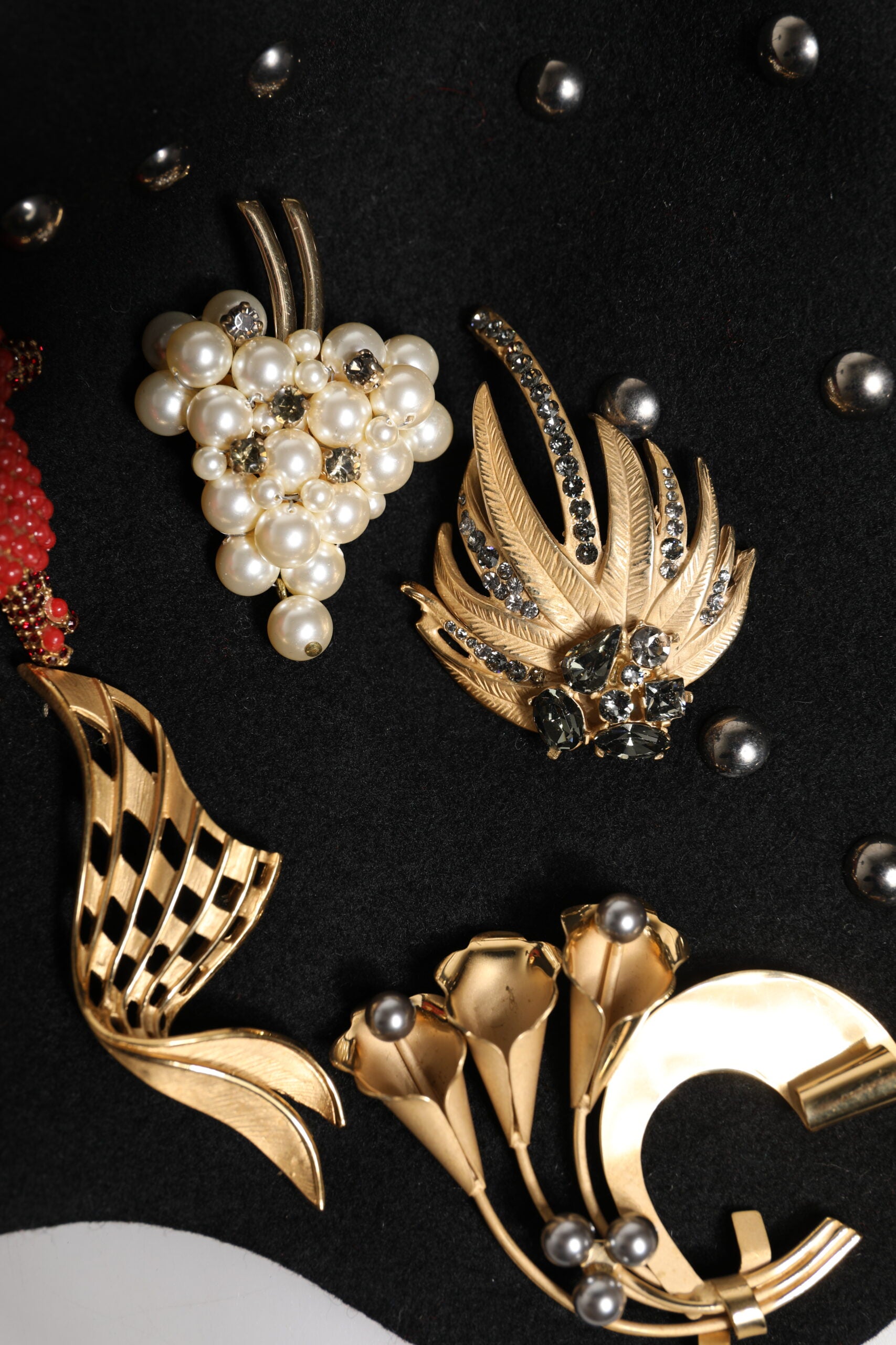 Dolce & Gabbana Black Wool Multicolor Embellished Cloche Hat - ACCEXO