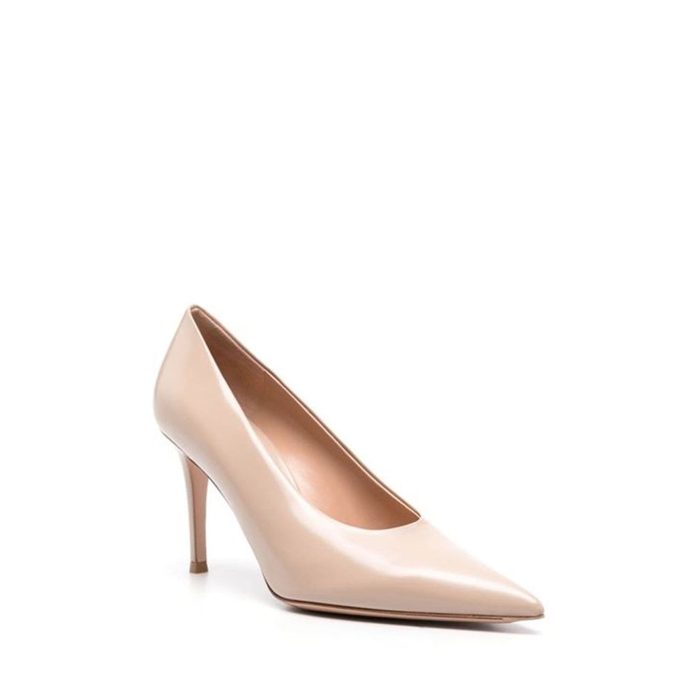 Gianvito Rossi Robbie Leather Pumps - ACCEXO