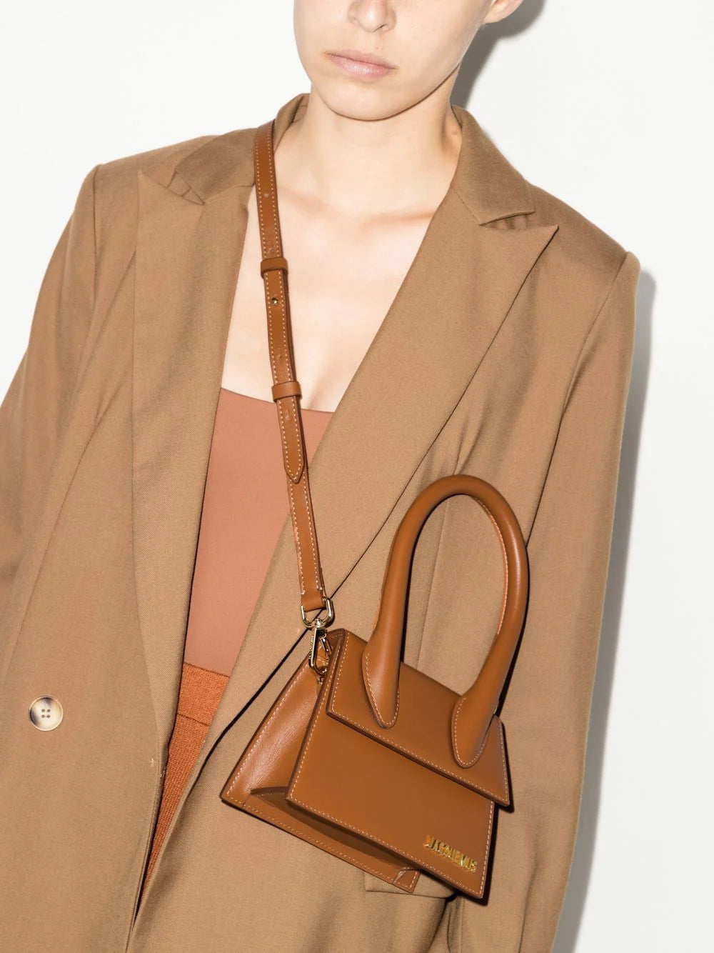 Jacquemus Le Chiquito Moyen Brown Bag - ACCEXO